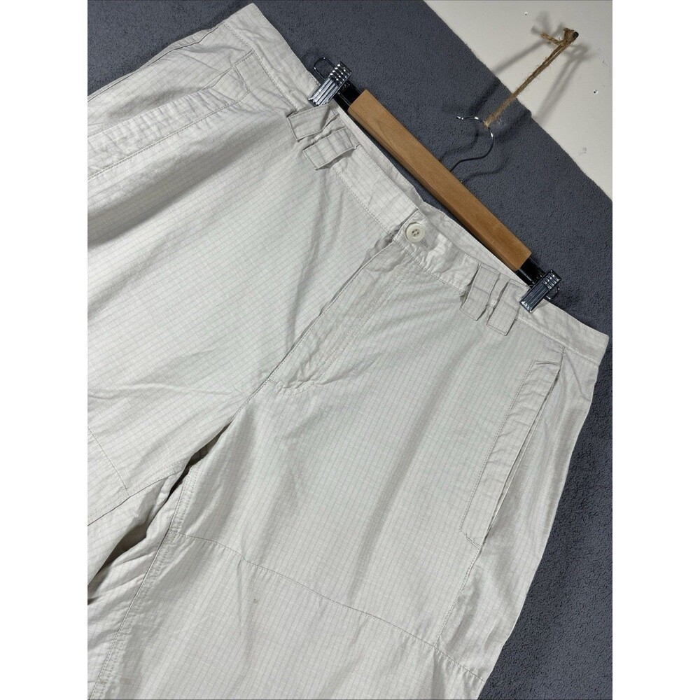 Columbia Omni-Shade Shorts Mens 42x10 Khaki Cargo Lightweight Fishing Outdoors